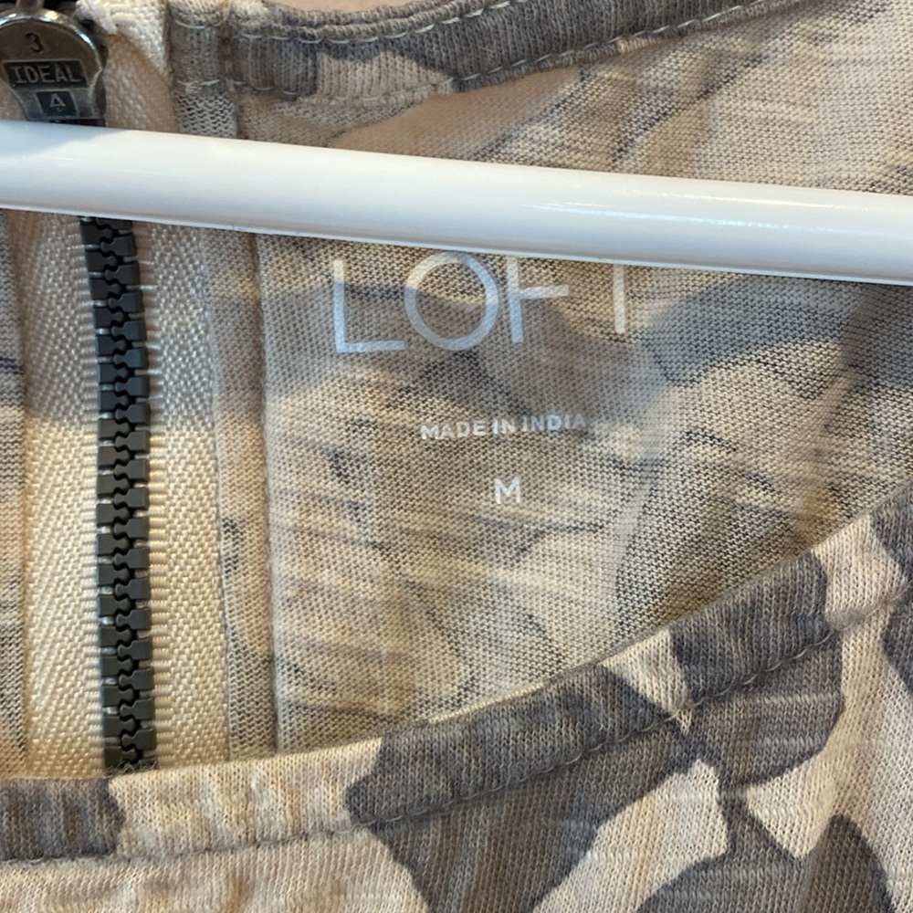 Loft Leopard Print Women's Top - Picture 2 of 4